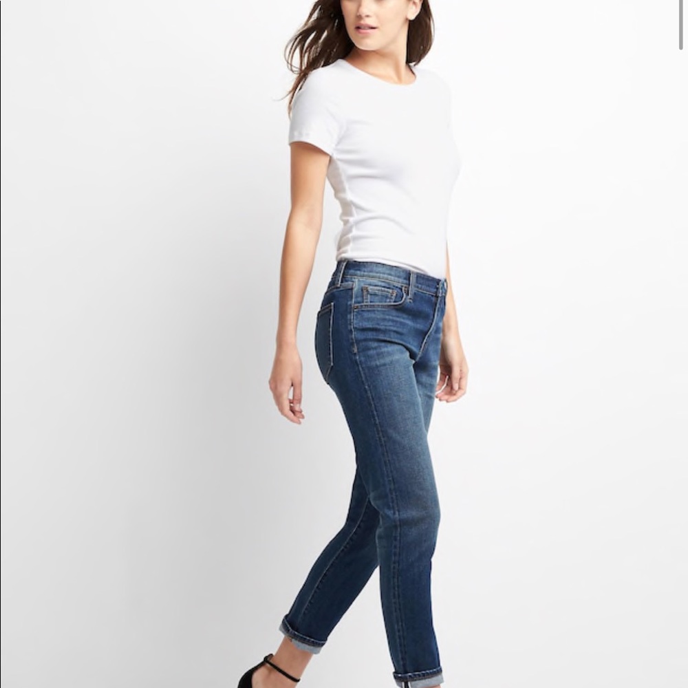 Gap girlfriend jeans, size 28